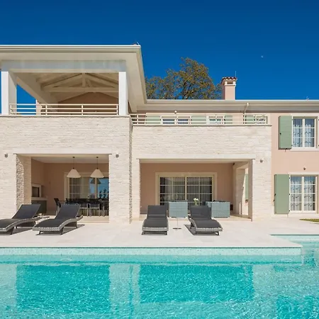 Villa Estelle By Ilc